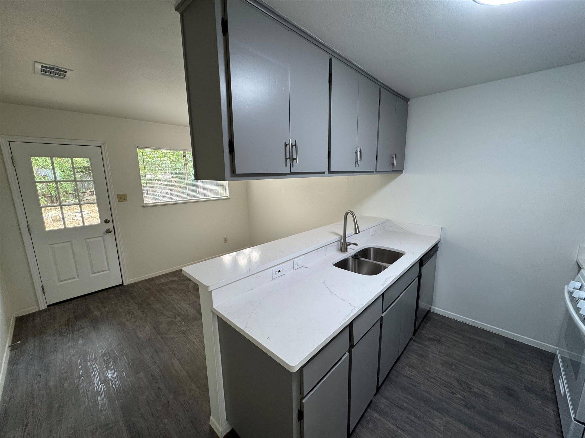 128 Coers CIR #A, San Marcos, TX 78666