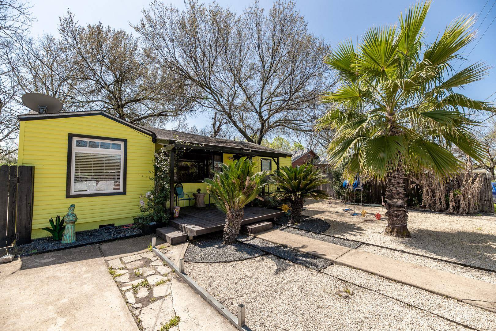 909 Chote Ave #A, Austin, TX 78702