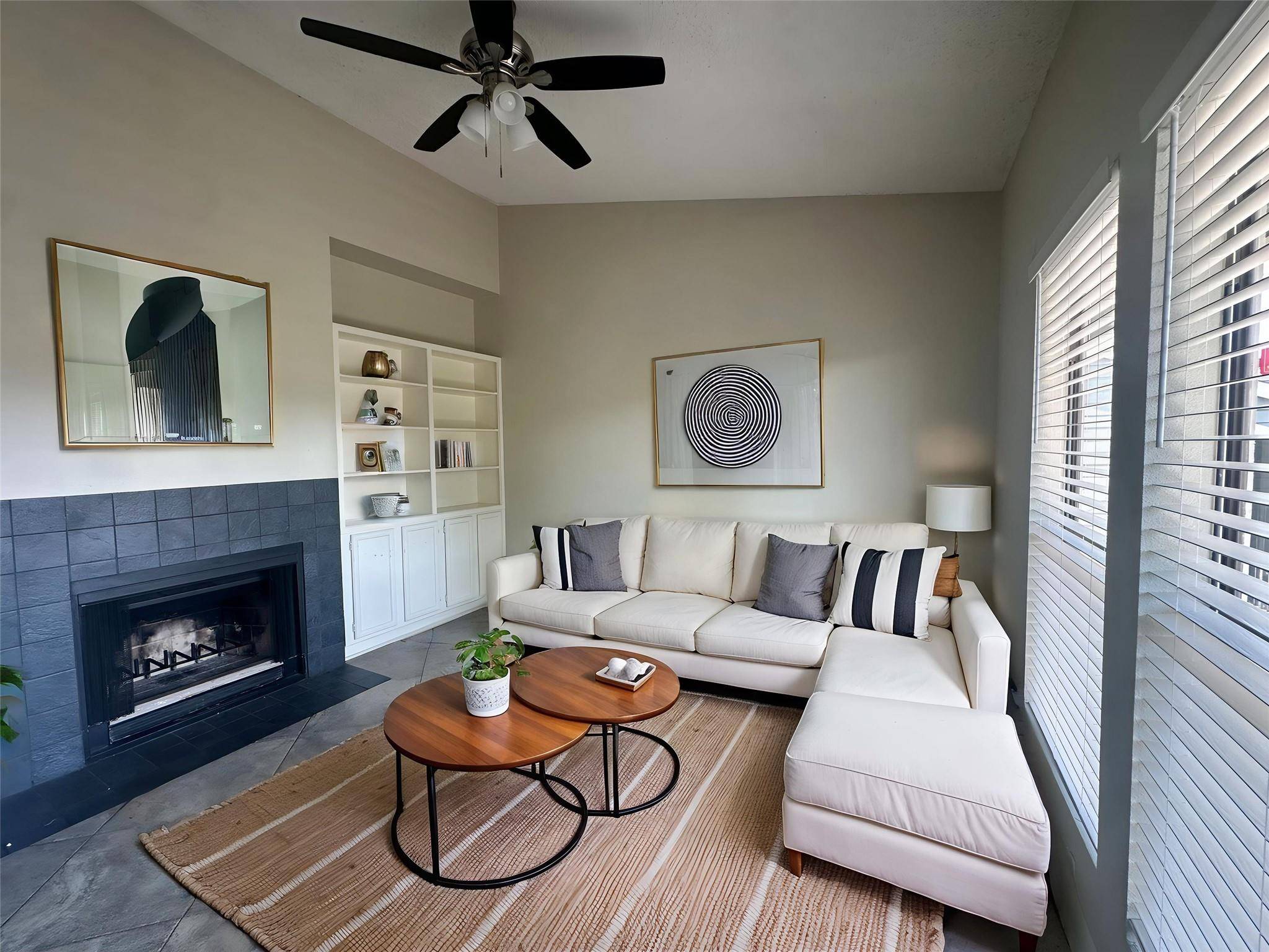 2901 San Jacinto BLVD #304, Austin, TX 78705