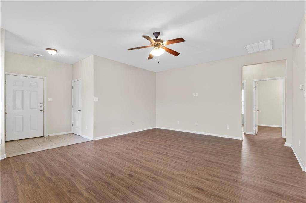 1001 Hyde Park DR, Round Rock, TX 78665