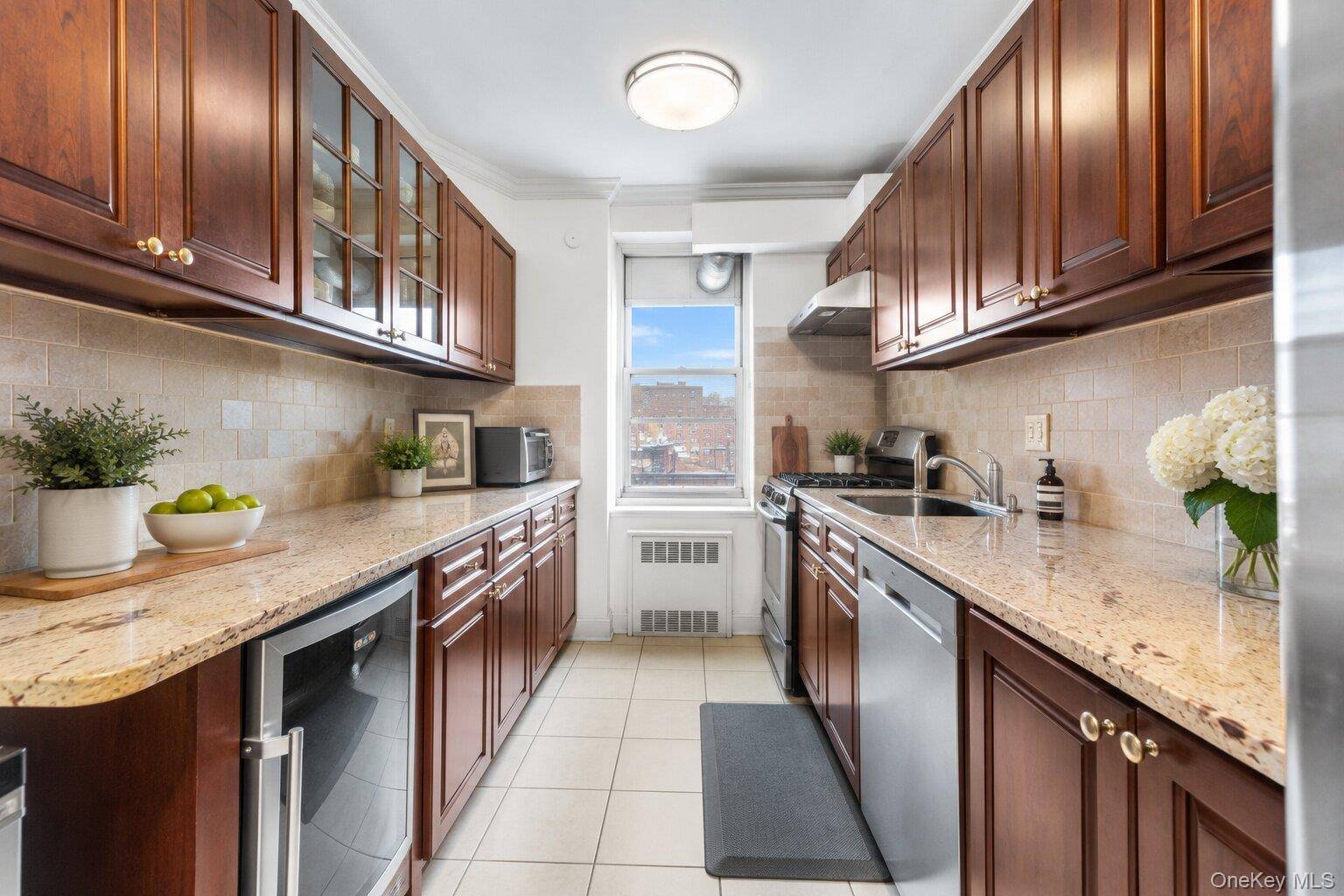 64-11 99th Streets #304, Rego Park, NY 11374
