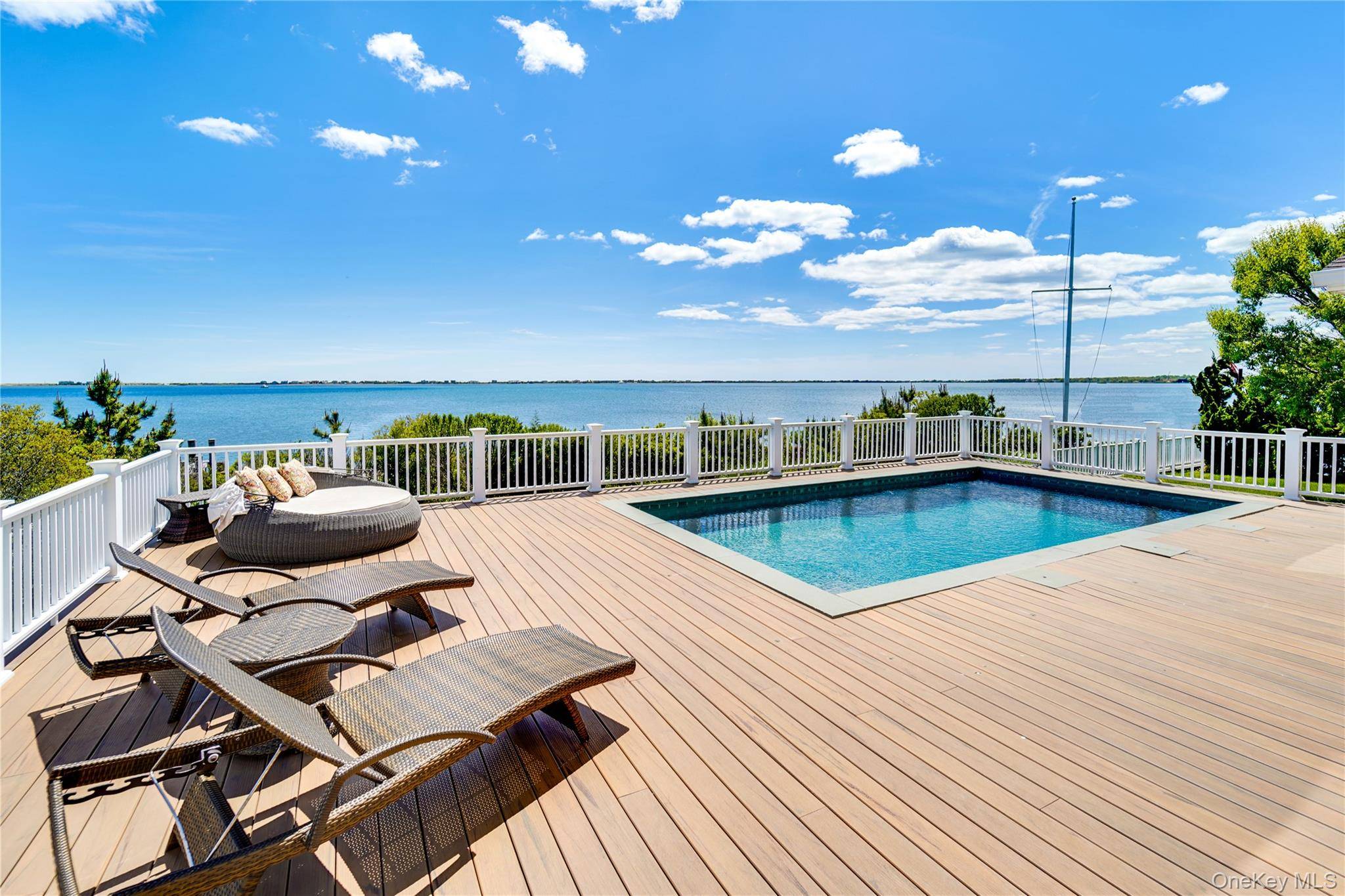 43 Tarpon RD, East Quogue, NY 11942