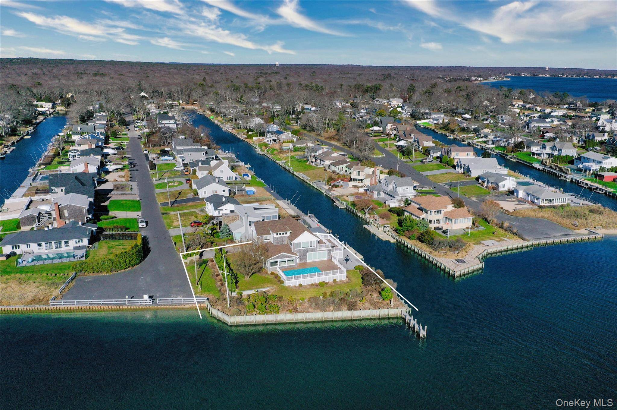 43 Tarpon RD, East Quogue, NY 11942