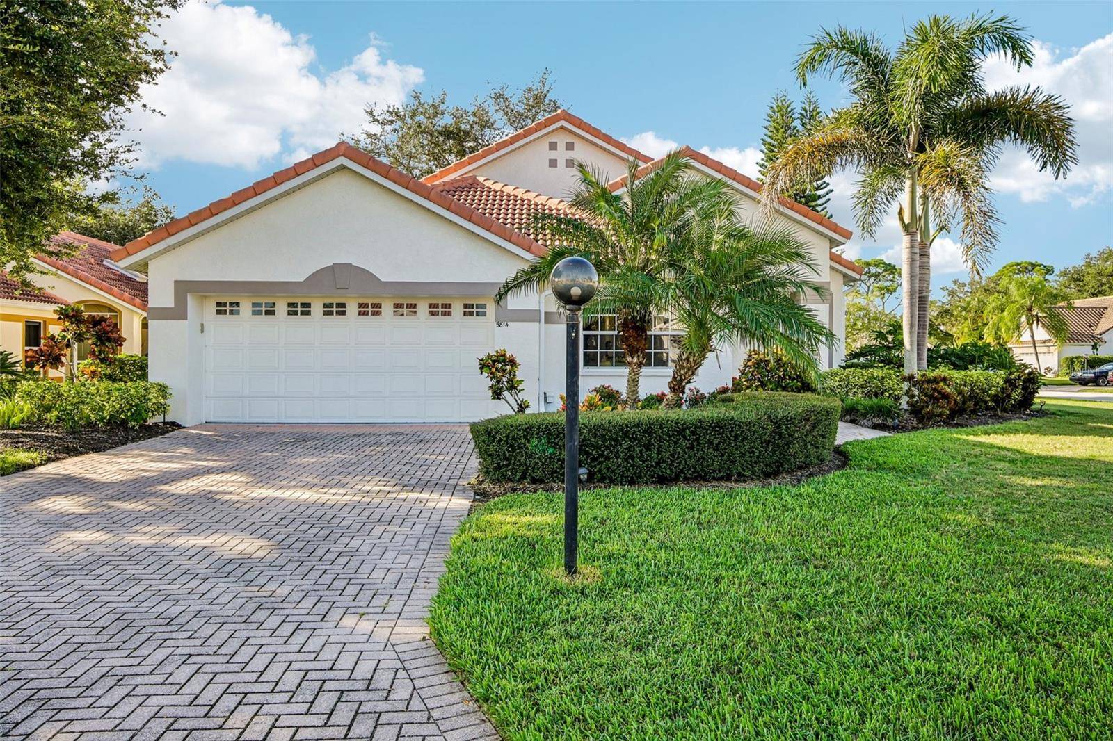 5814 FAIRWOODS CIR, Sarasota, FL 34243
