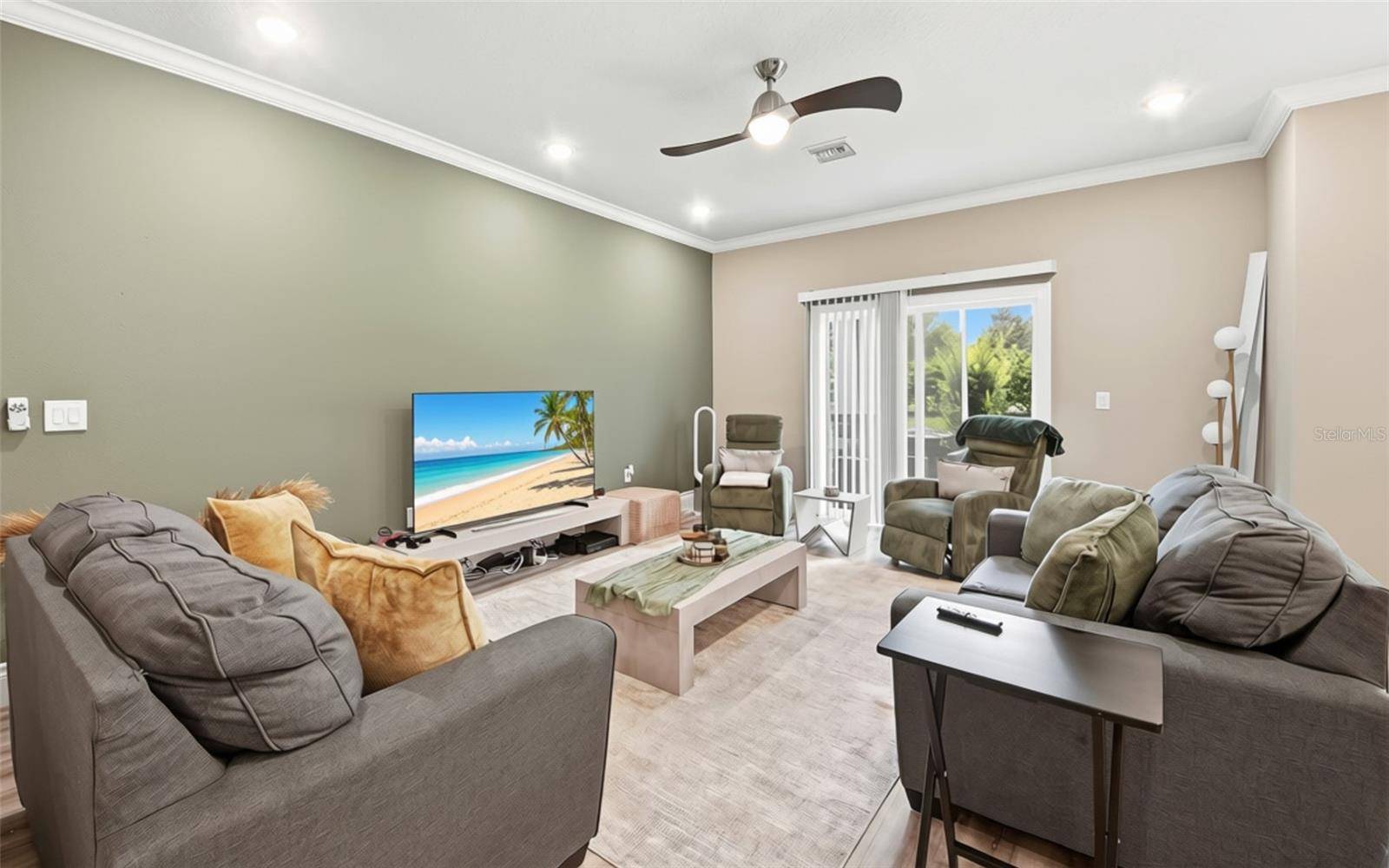 1984 GREENBRIAR TER, Davenport, FL 33837