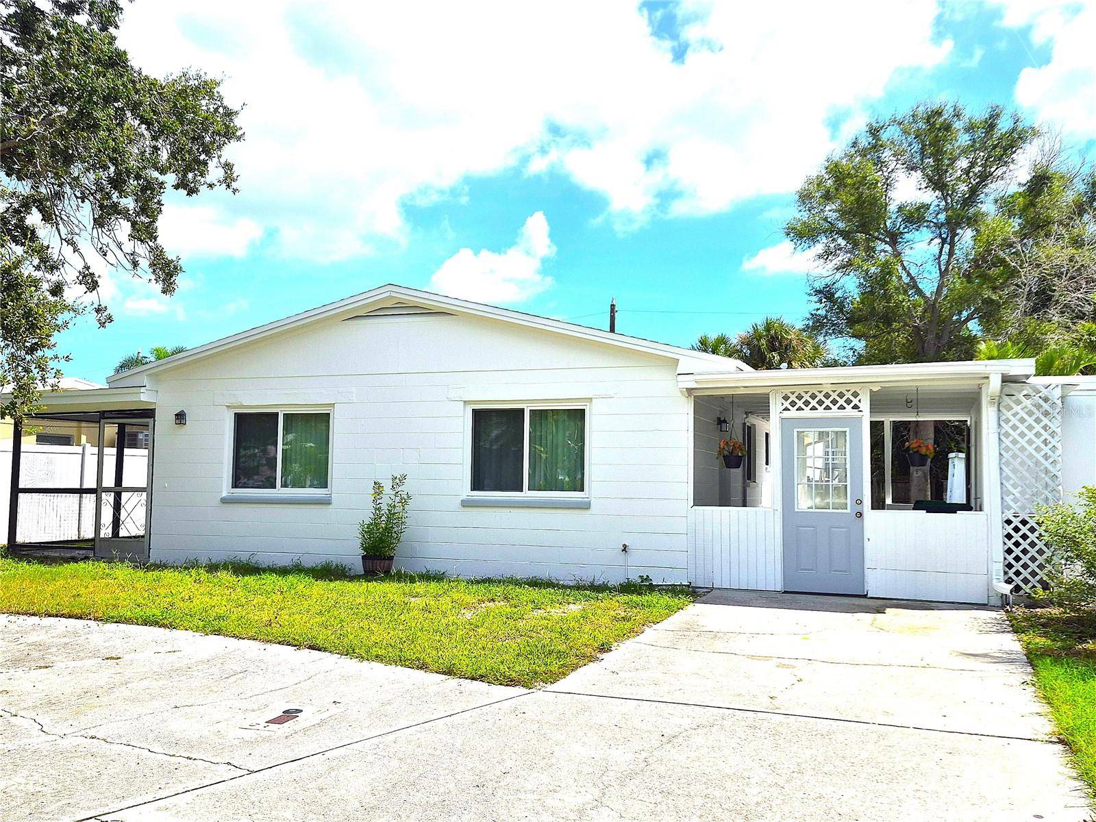 355 39TH AVE, St Pete Beach, FL 33706