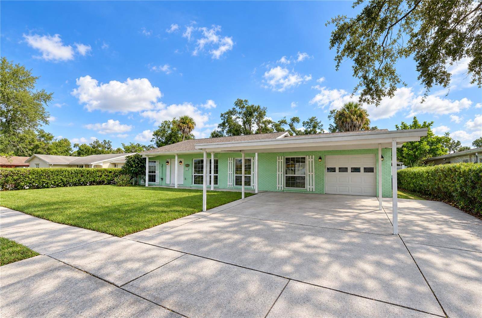 8013 W ELM ST, Tampa, FL 33615