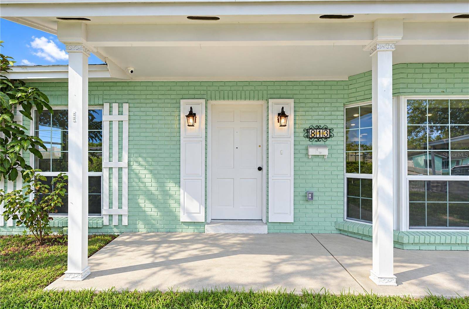 8013 W ELM ST, Tampa, FL 33615