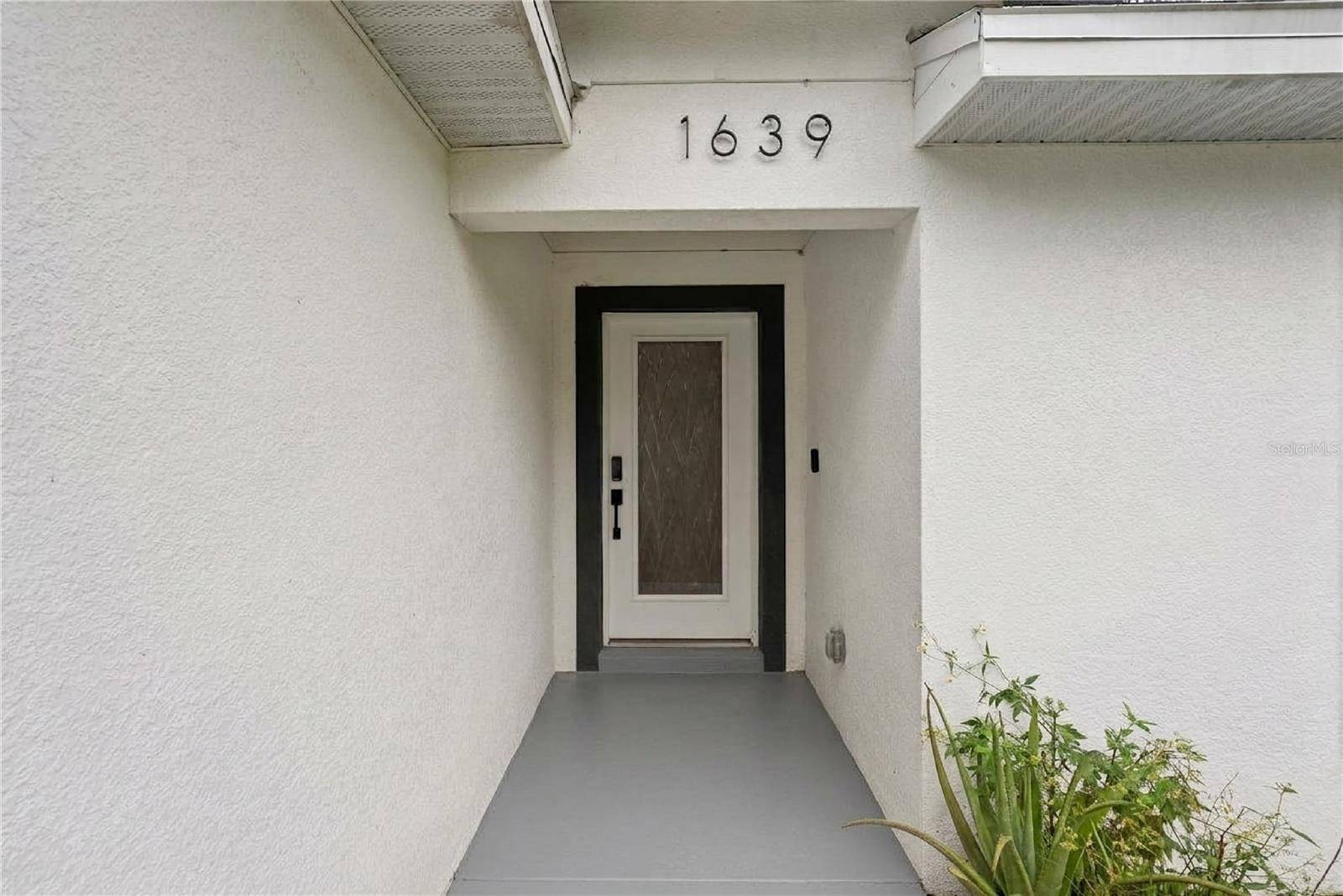 1639 11TH AVE, Deland, FL 32724