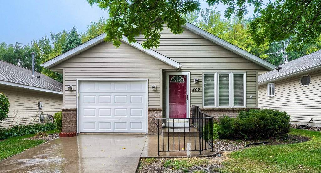 402 Lady Slipper AVE NE, New Prague, MN 56071