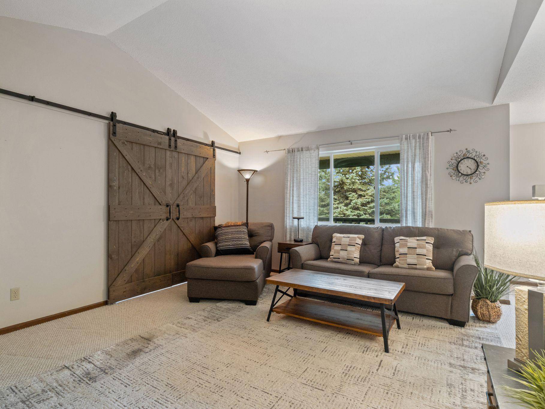 450 Etna ST #201, Saint Paul, MN 55106