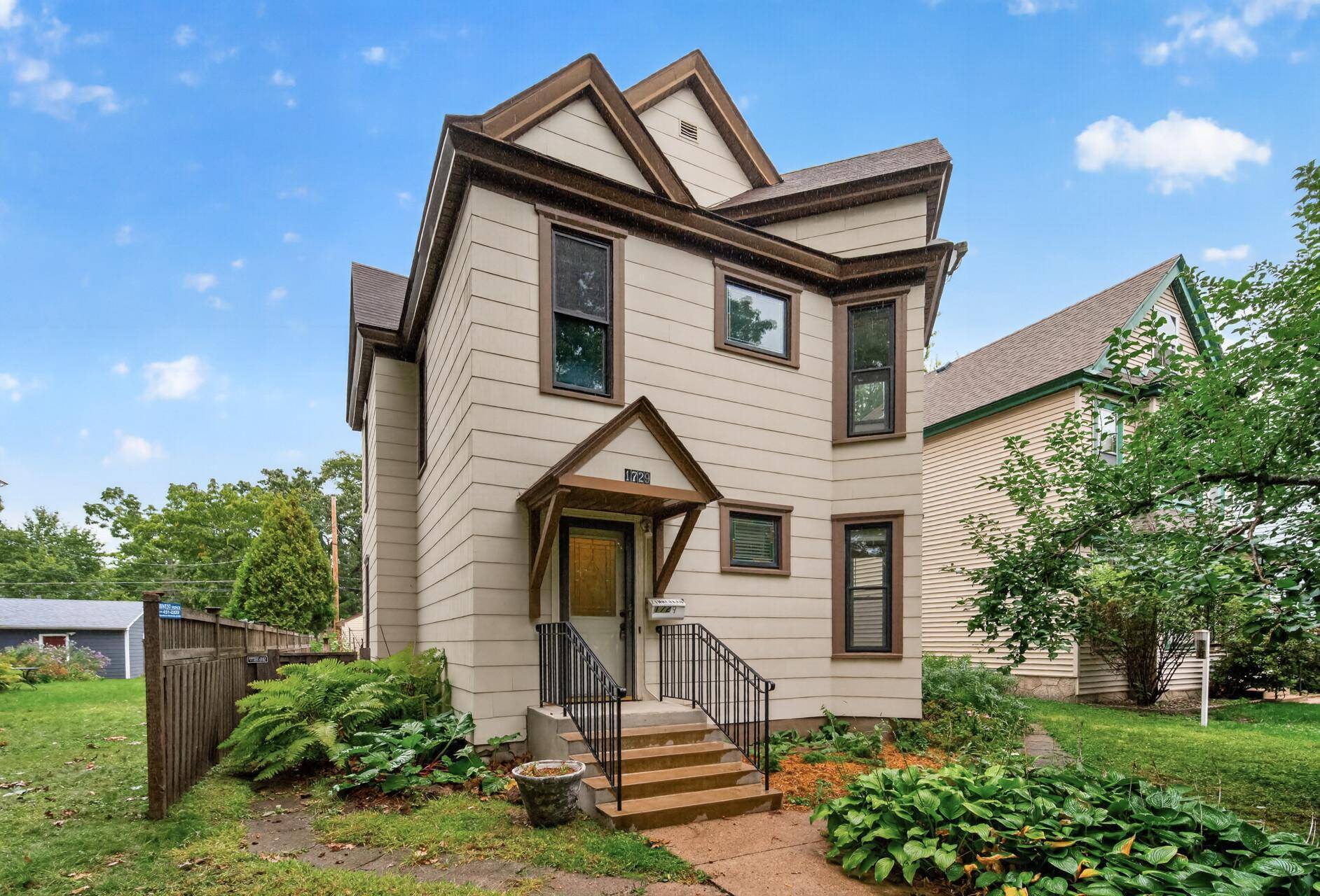 1729 Minnehaha AVE W, Saint Paul, MN 55104