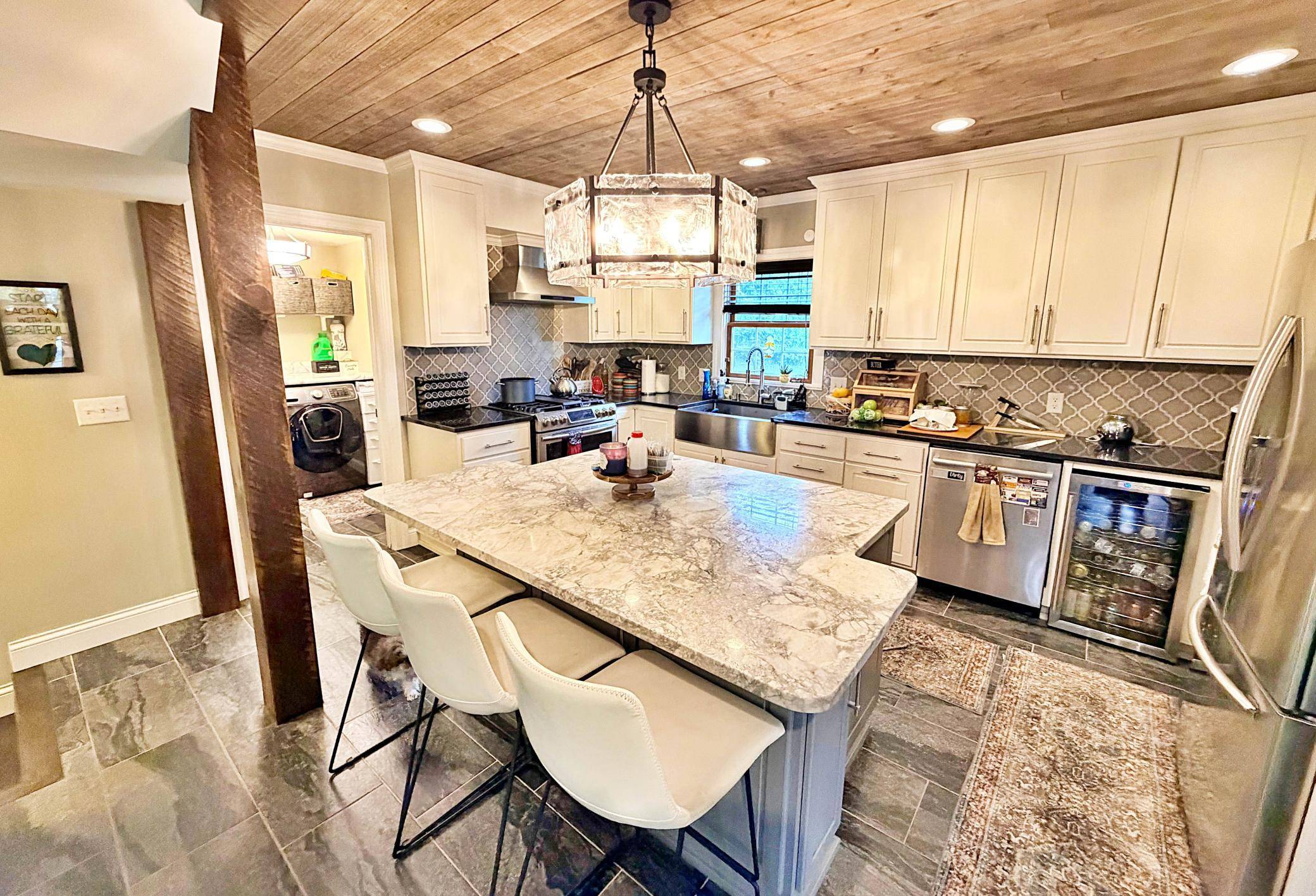 21 1st ST SE, Aitkin, MN 56431