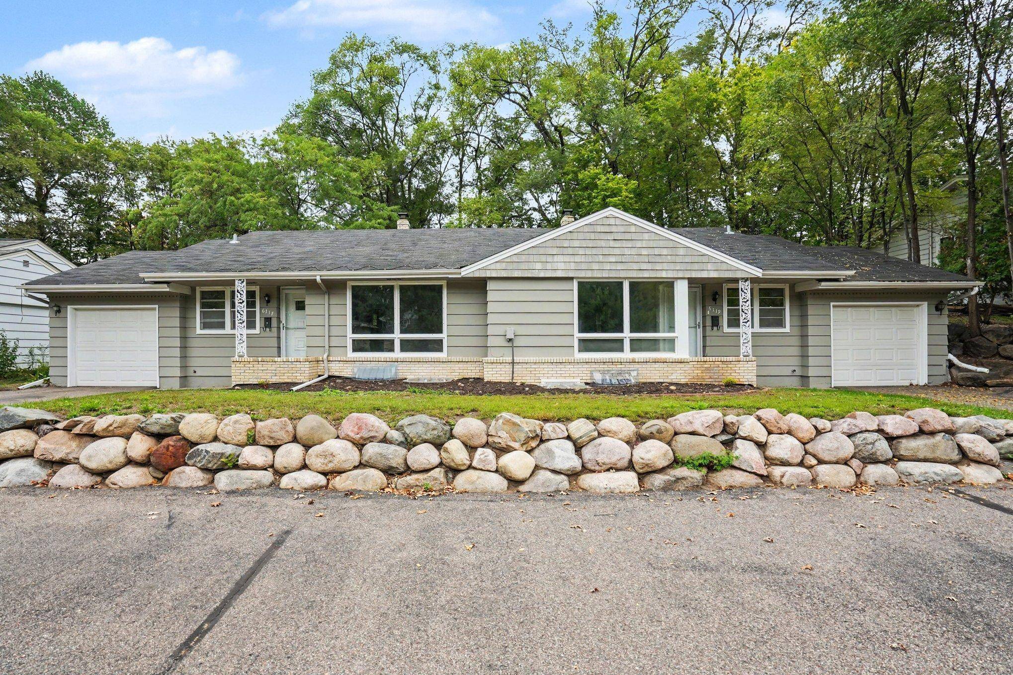 6117 France AVE S, Edina, MN 55410