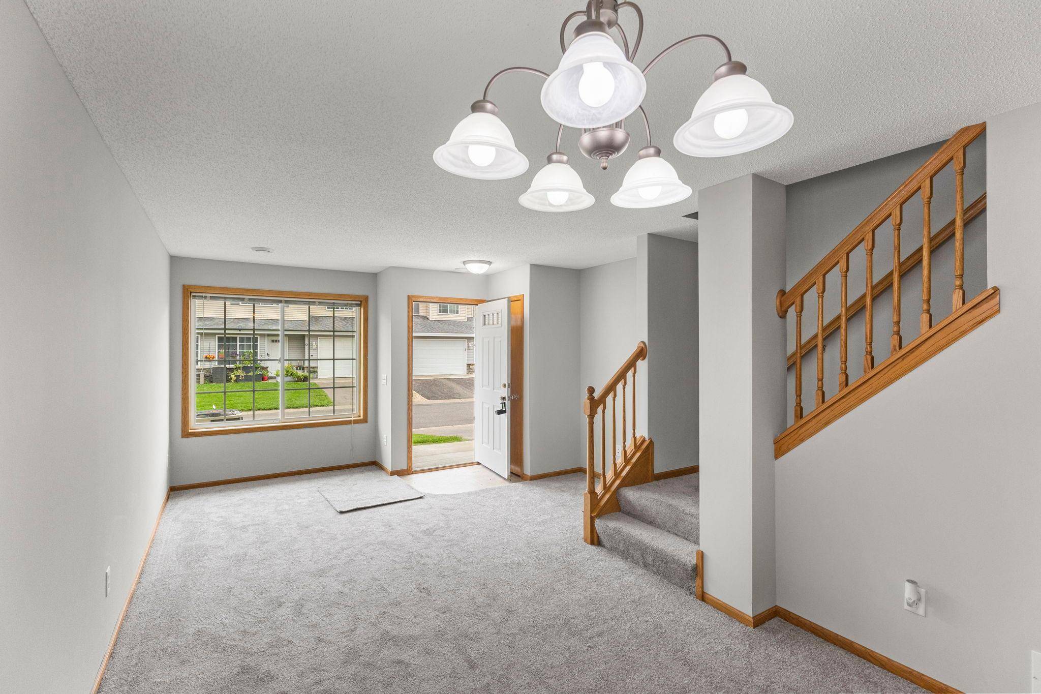 315 Roosevelt ST S #G, Cambridge, MN 55008