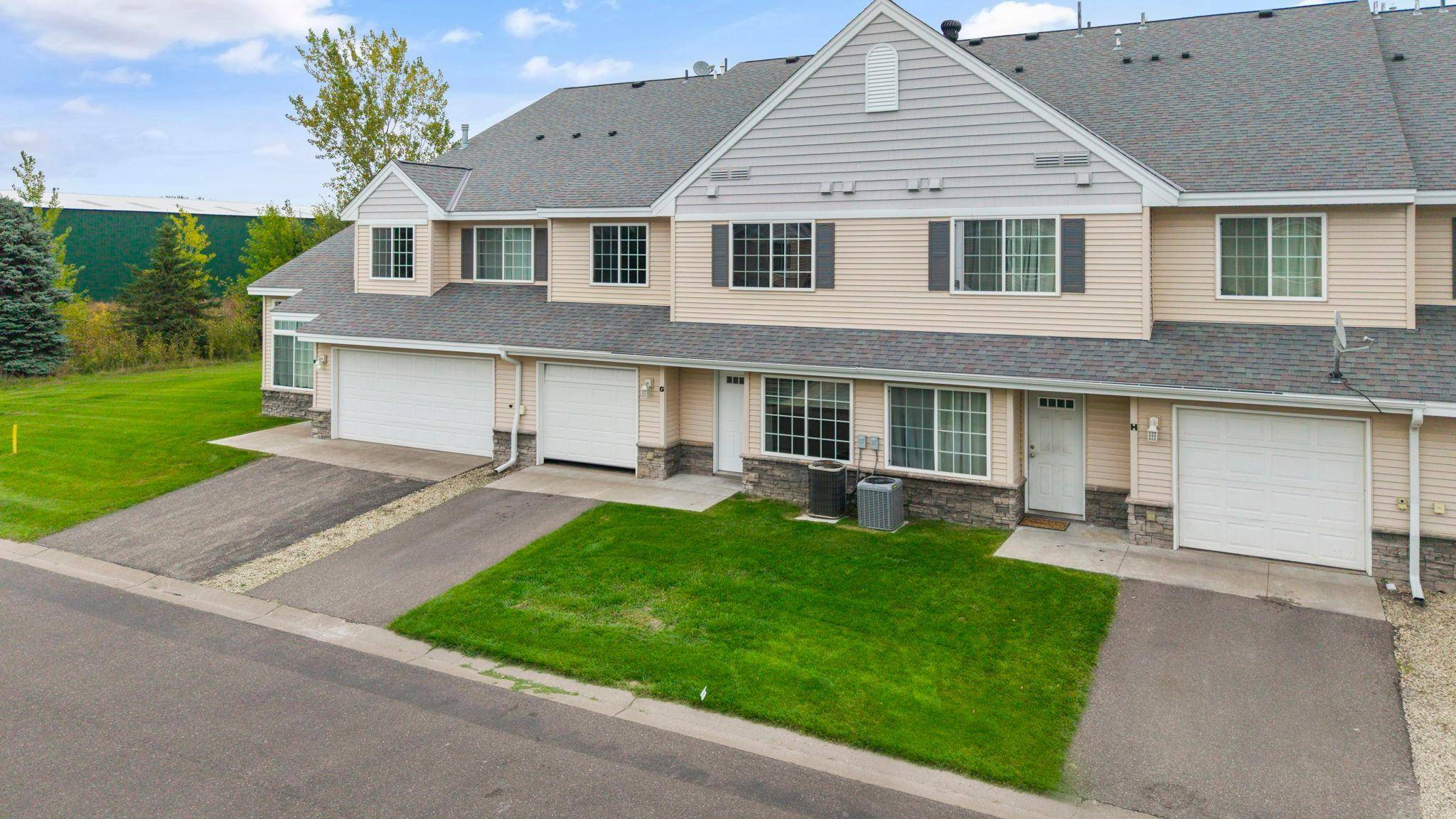 315 Roosevelt ST S #G, Cambridge, MN 55008