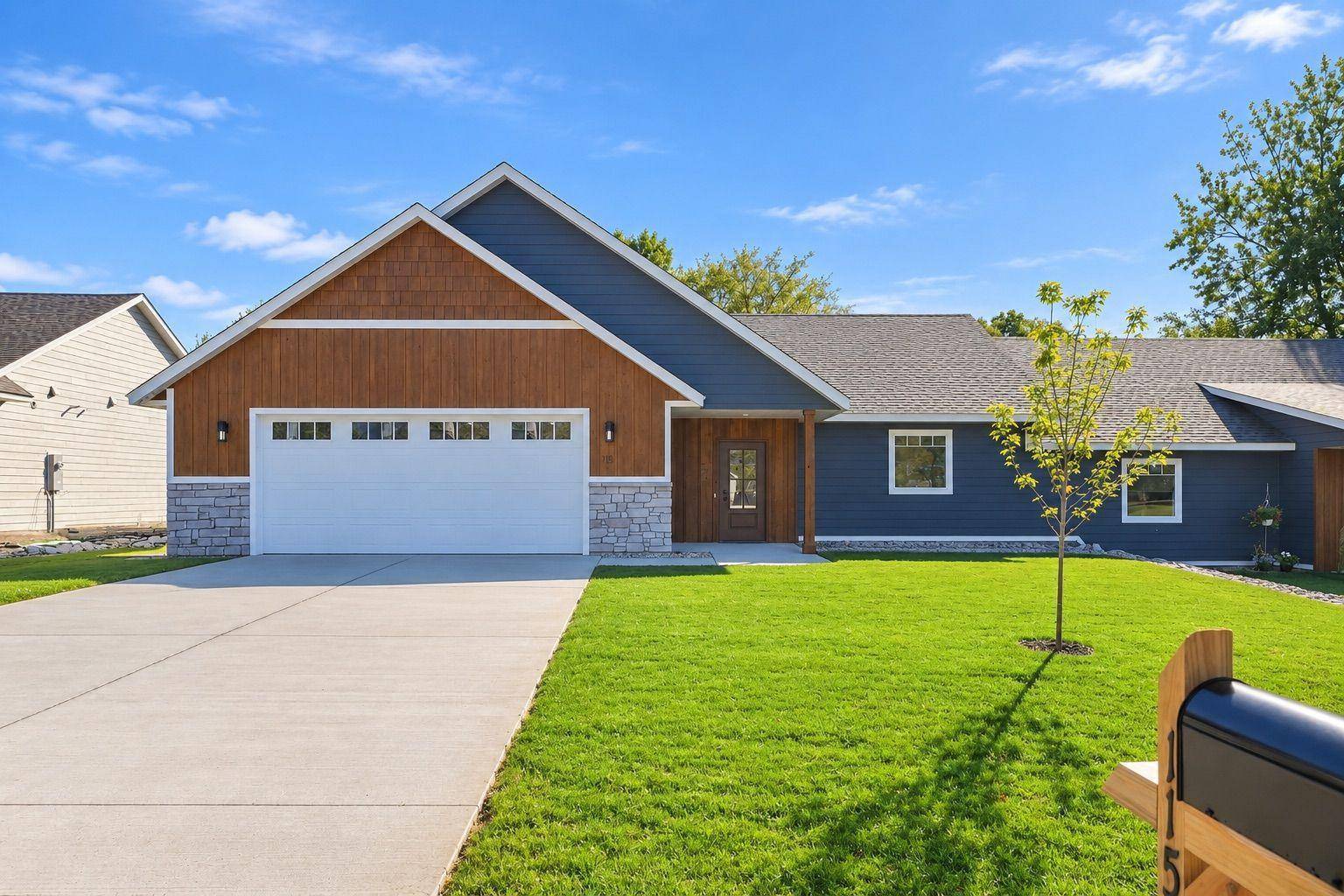 115 NW Pine, New London, MN 56273