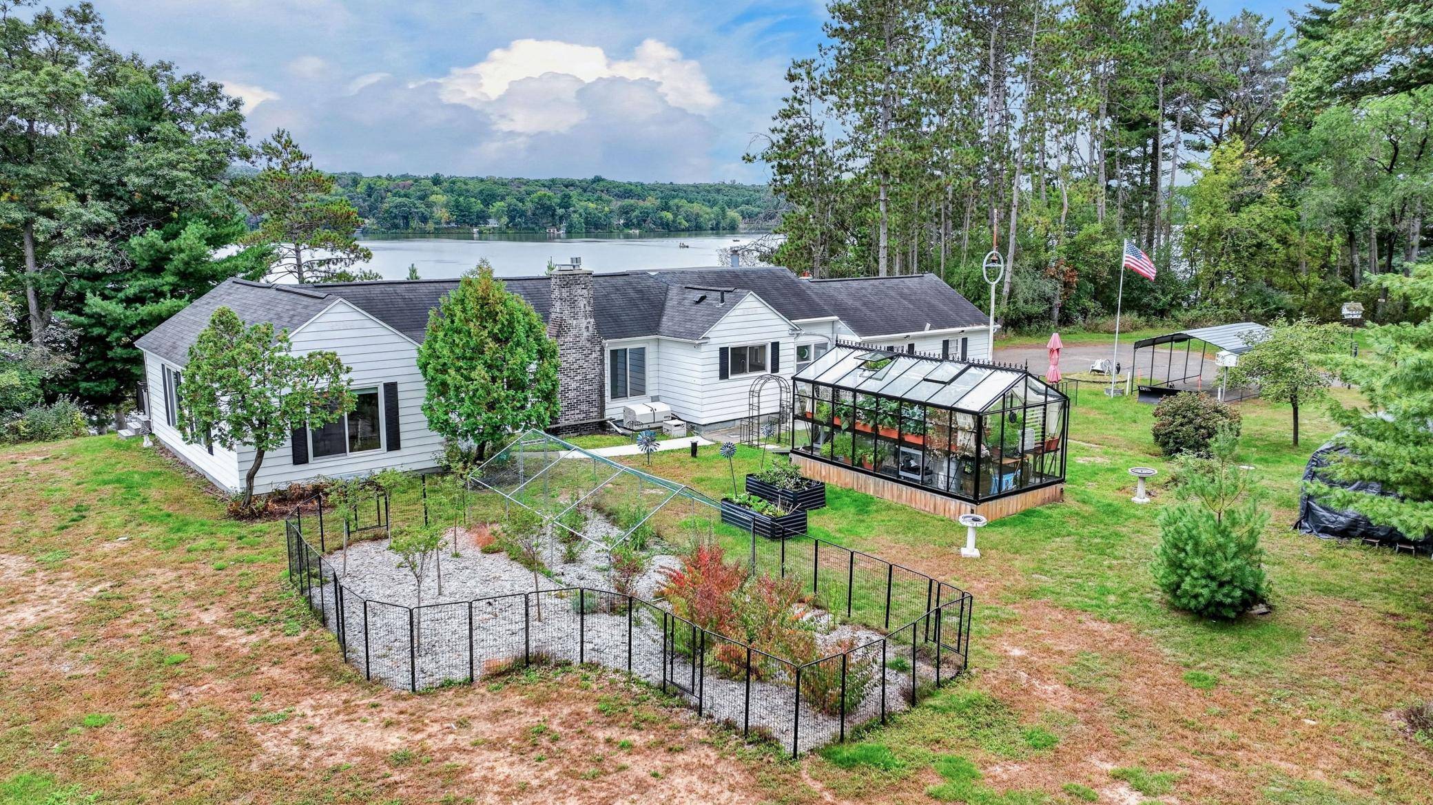 5565 N Shore DR, Eau Claire, WI 54703