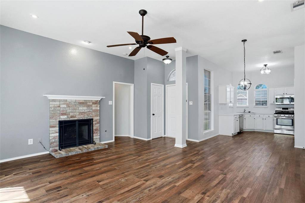 910 York Street, Forney, TX 75126