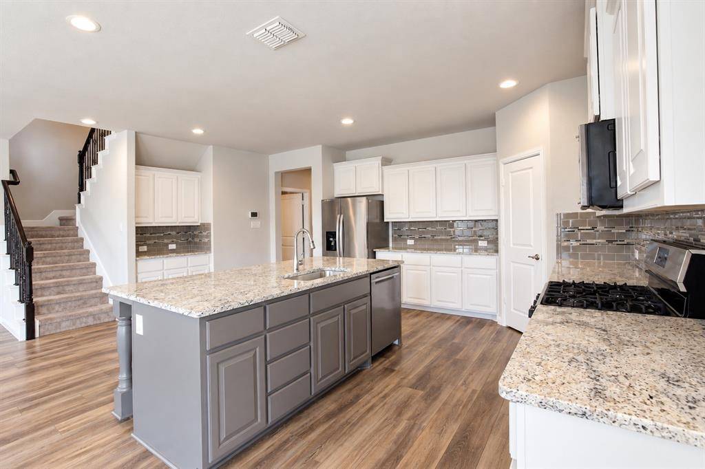 2401 Mockingbird Court, Northlake, TX 76247