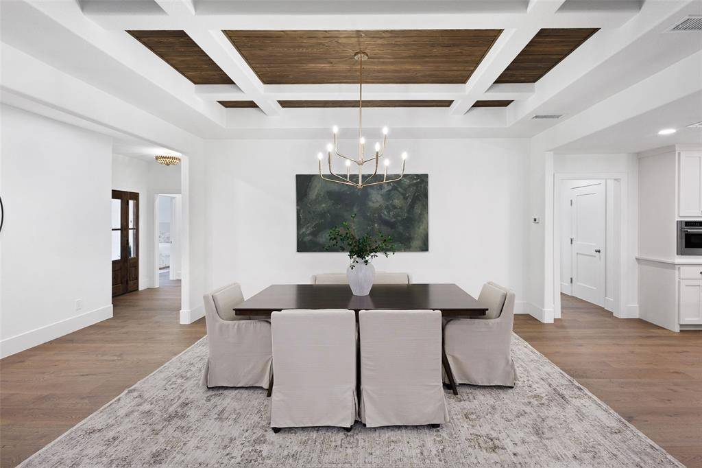 6922 Chevy Chase Avenue, Dallas, TX 75225