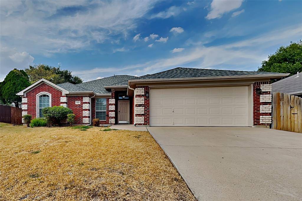5825 Imes Lane, Fort Worth, TX 76179