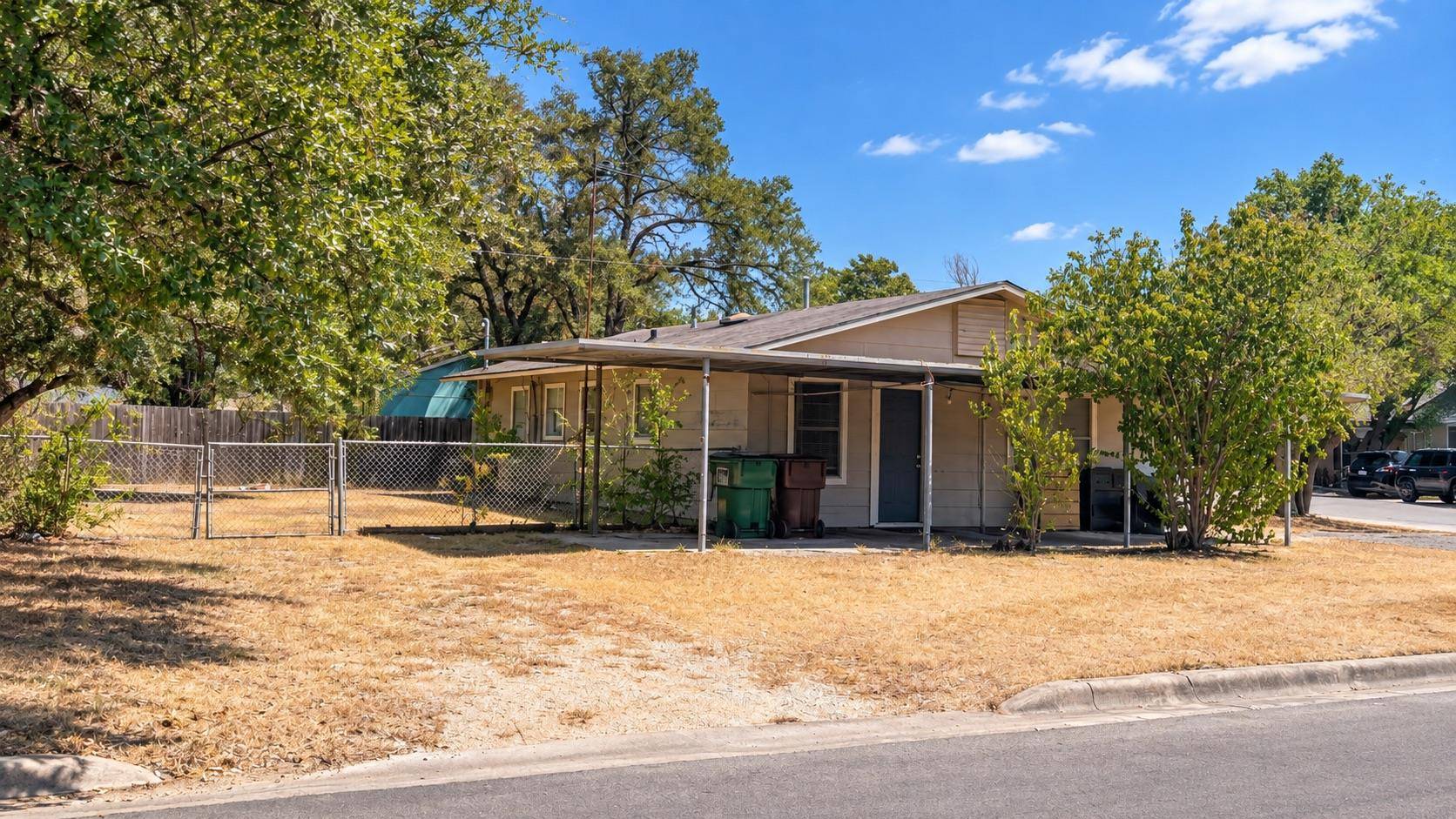 1506 Circle DR, Round Rock, TX 78664