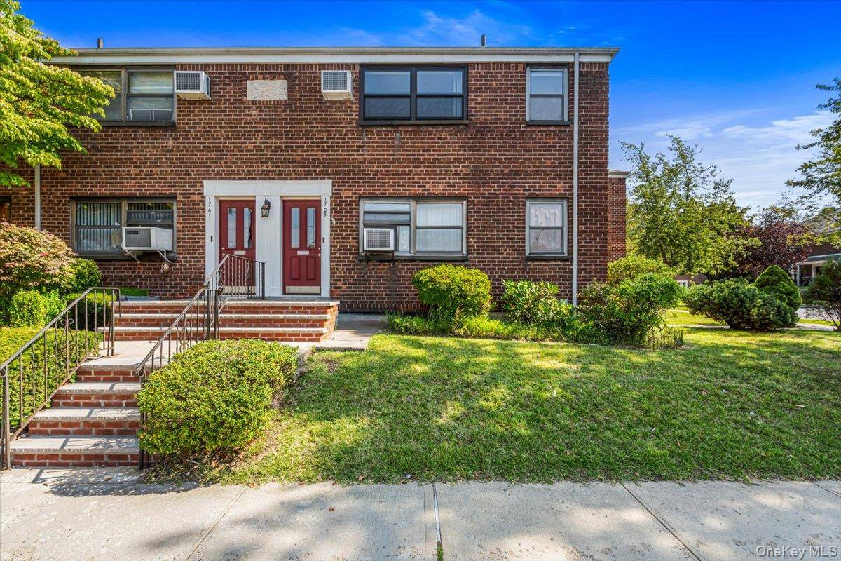 17-03 Utopia Pkwy #2-48, Whitestone, NY 11357