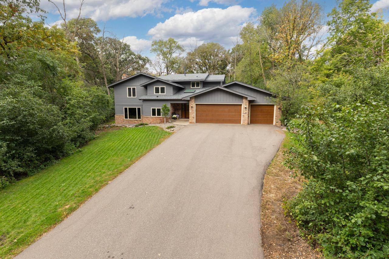 3200 Hazelwood W, Wayzata, MN 55391