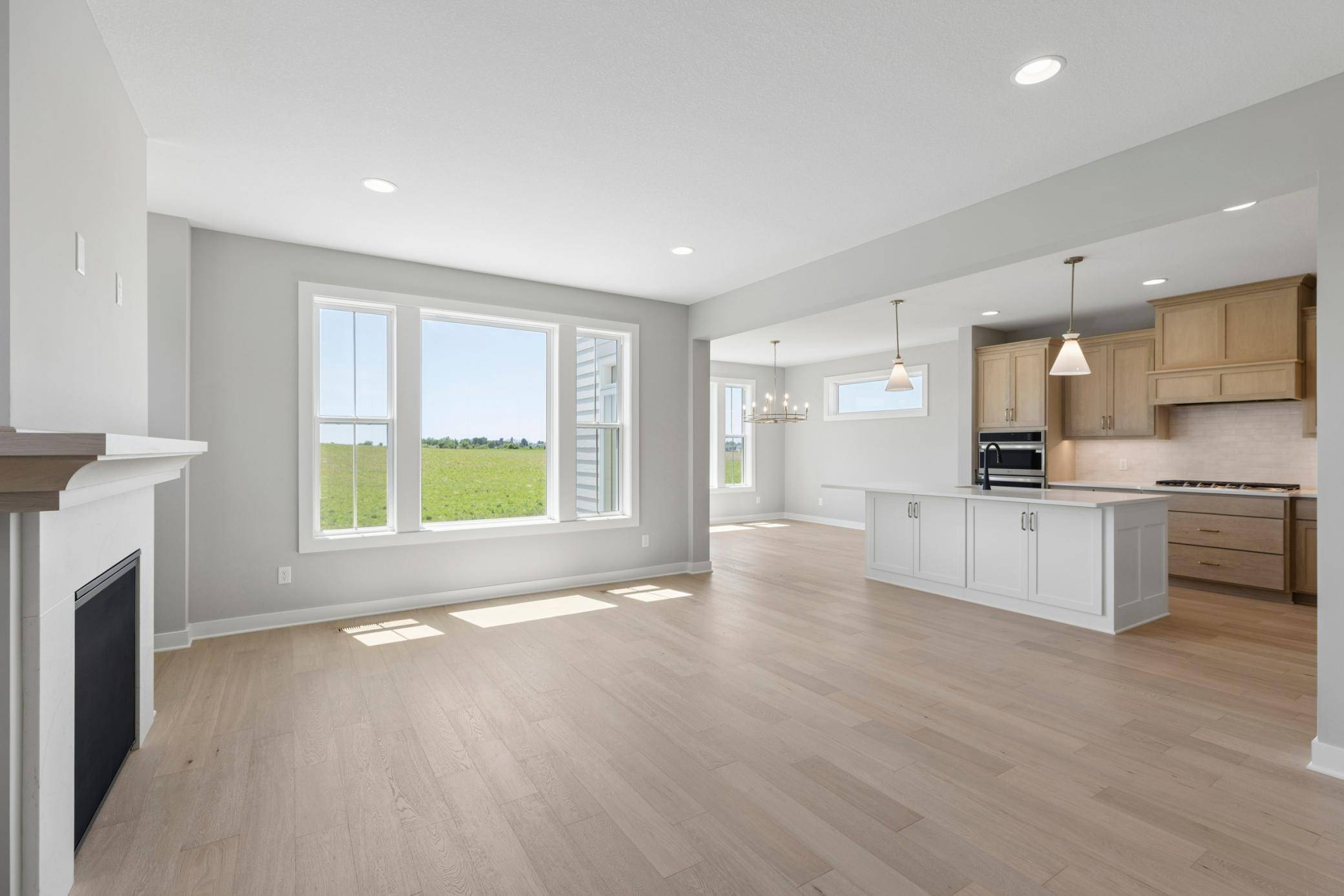 10409 Blackmoor RD, Woodbury, MN 55129