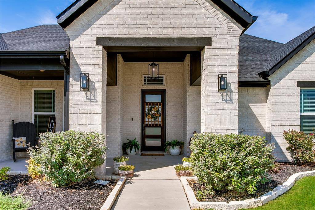 1730 Blackfoot Parkway, Waxahachie, TX 75165