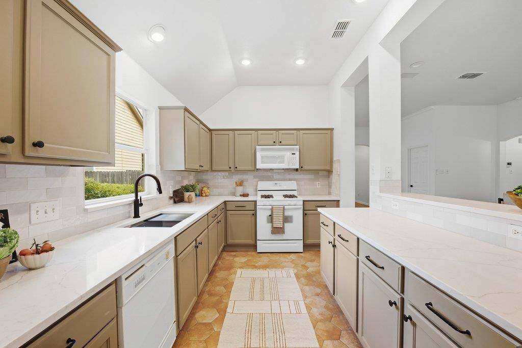 8804 Little Laura DR, Austin, TX 78757