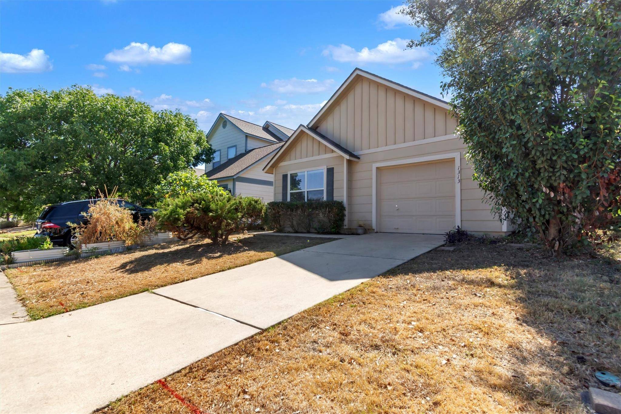 1313 E 3rd ST, Georgetown, TX 78626