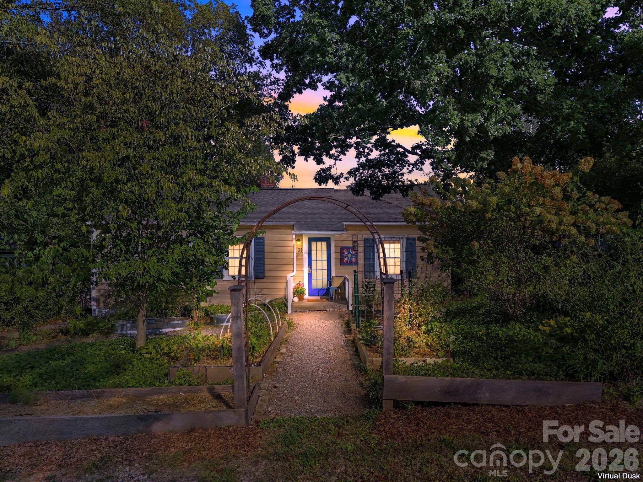 21 Balsam AVE, Asheville, NC 28806