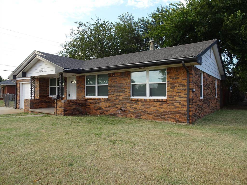 2305 Maple DR, Midwest City, OK 73110
