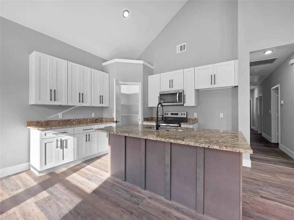 4924 Boca Chica, Malakoff, TX 75148