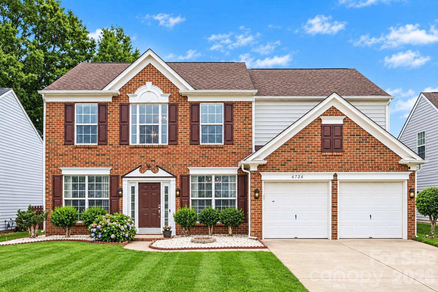 8728 Fieldcroft DR, Charlotte, NC 28277