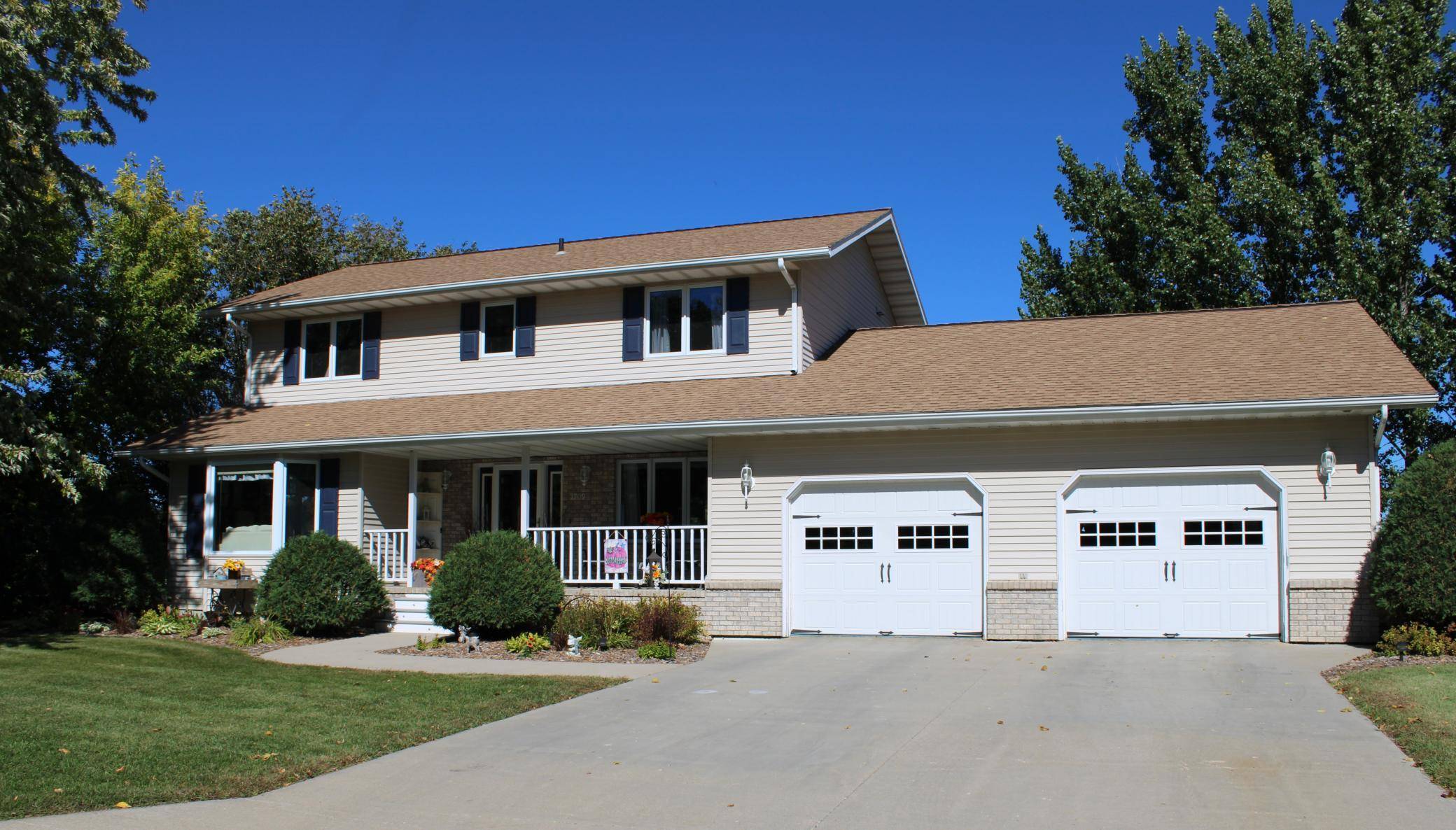 1709 Little John CT, Thief River Falls, MN 56701