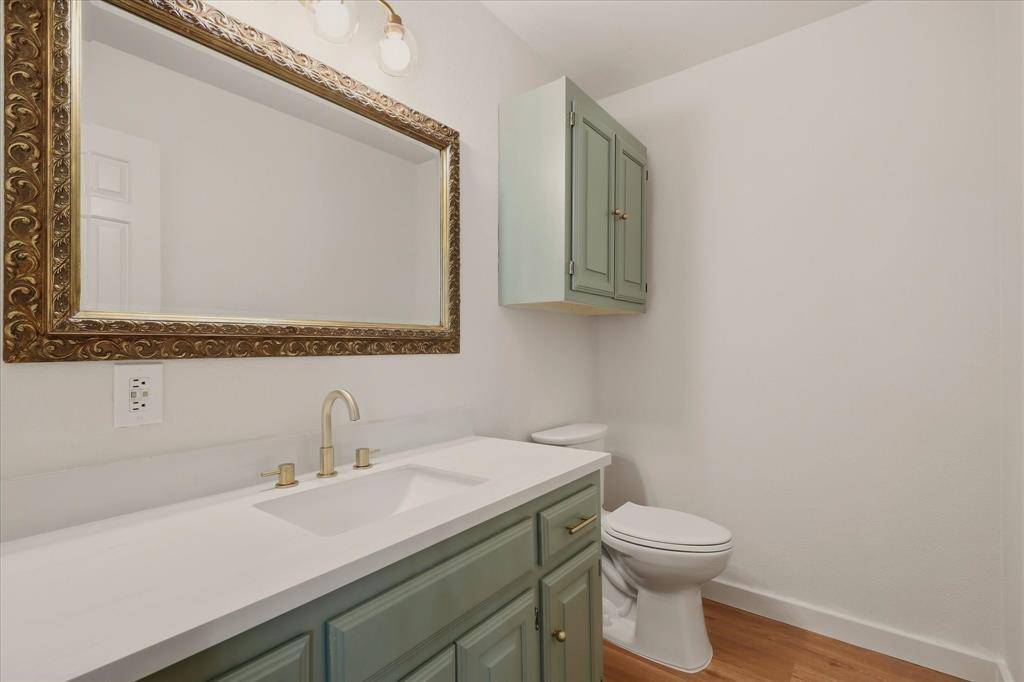 2096 Private Road 3340, Greenville, TX 75402