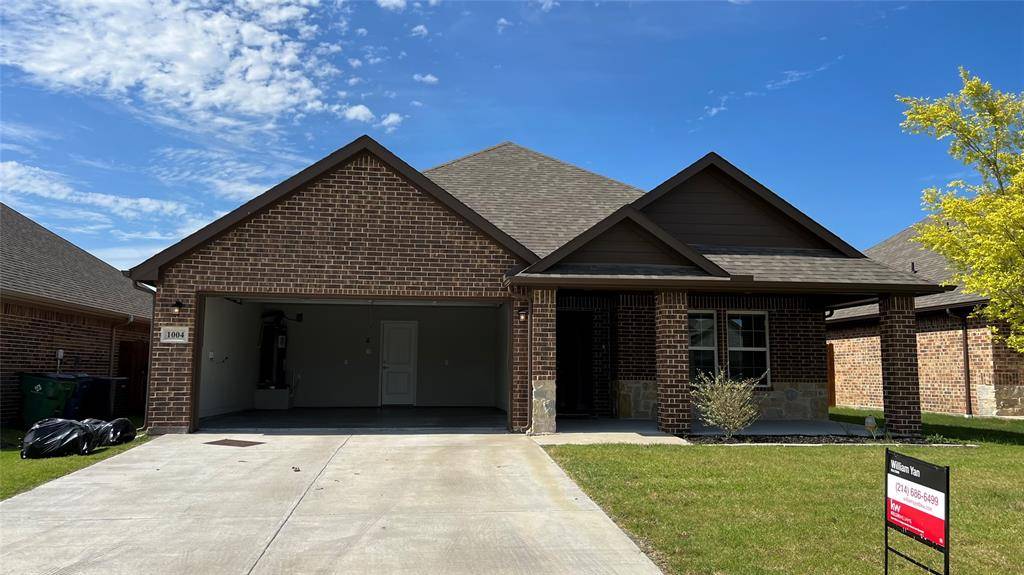 1004 Hardaway Drive, Greenville, TX 75402