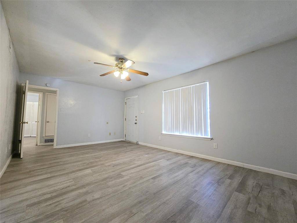 902 Spring Valley #A Plaza, Richardson, TX 75080