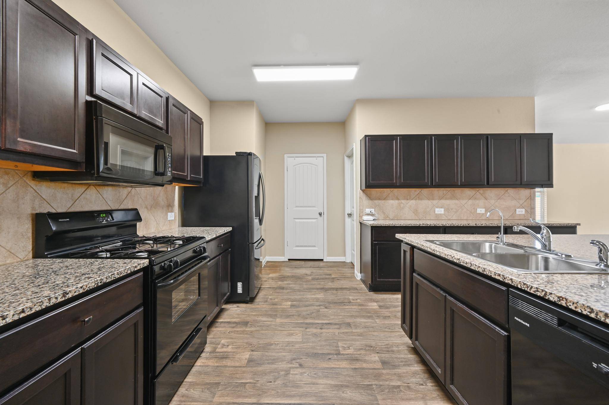 220 James Adkins DR, Kyle, TX 78640