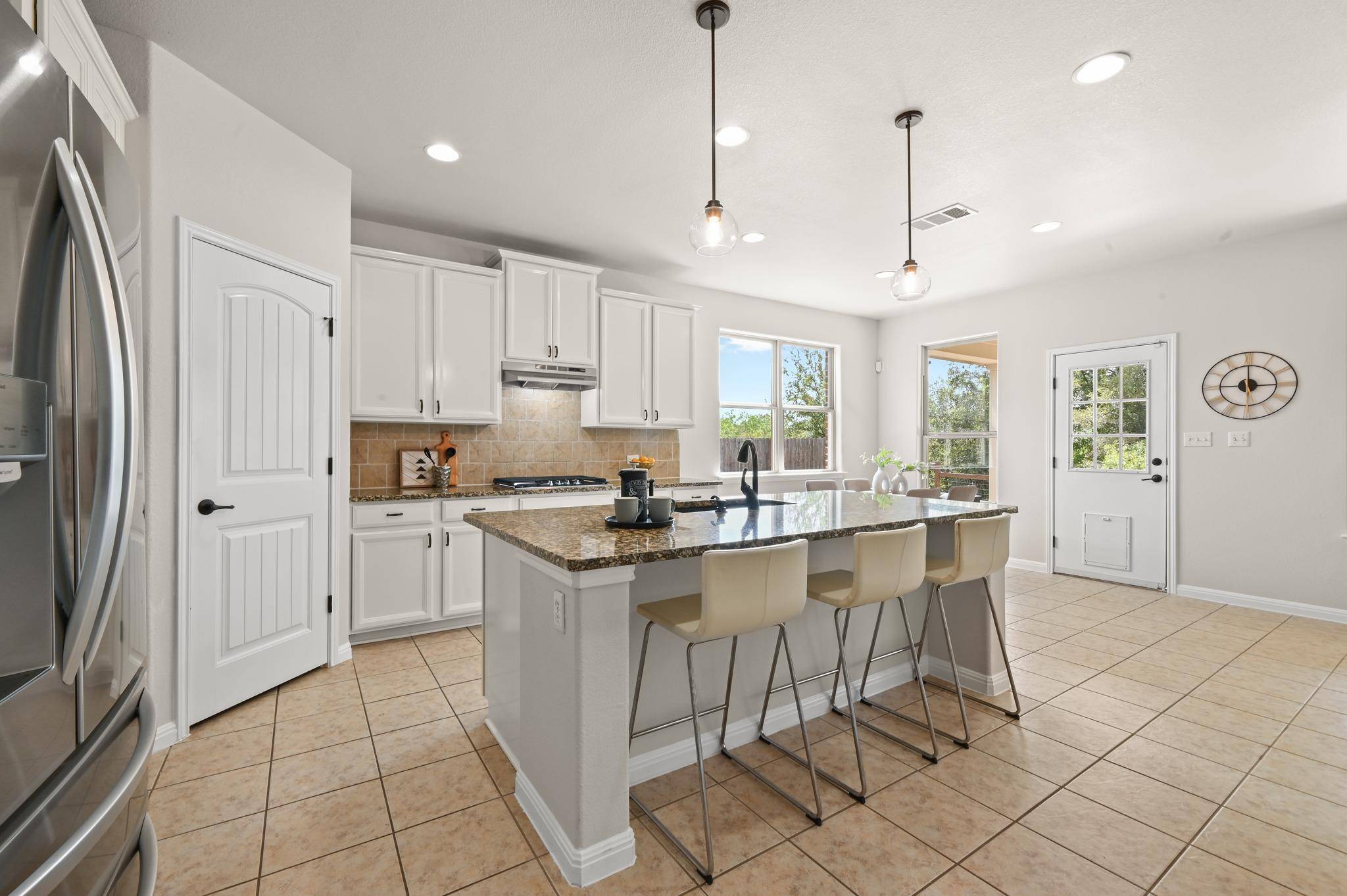 608 Wincliff DR, Buda, TX 78610