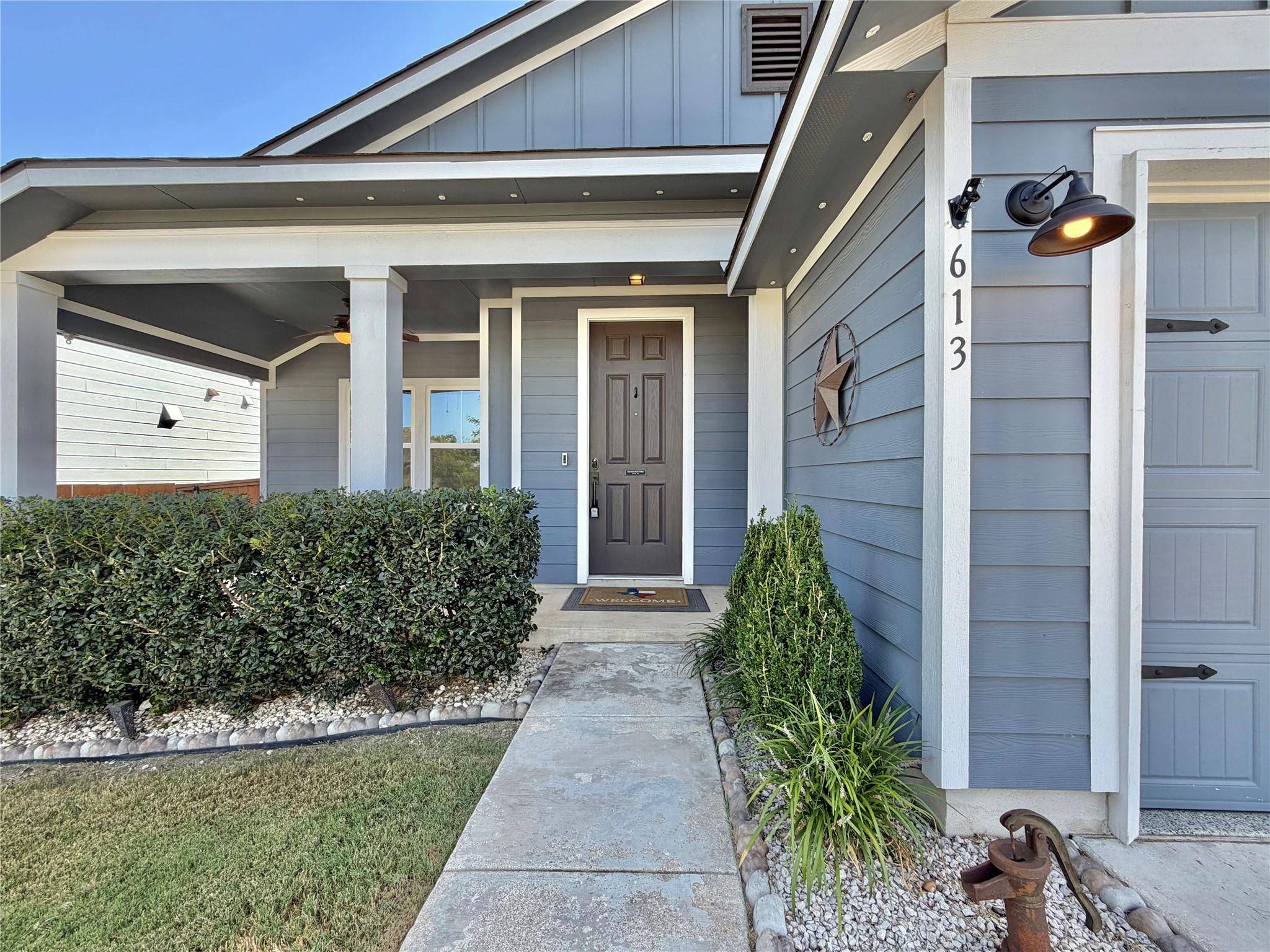 613 Goldenwave WAY, Liberty Hill, TX 78642