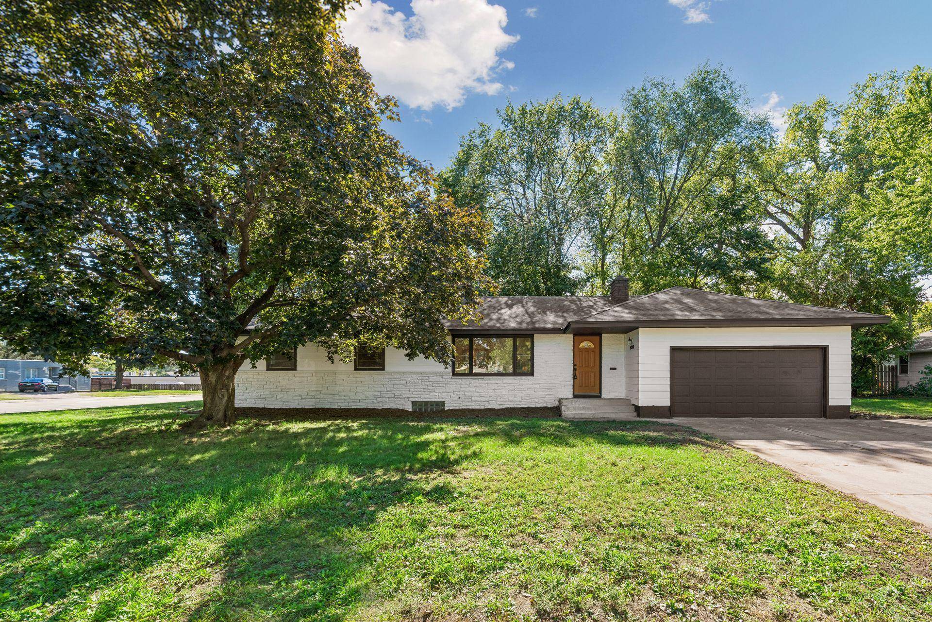 4243 Douglas DR N, Crystal, MN 55422