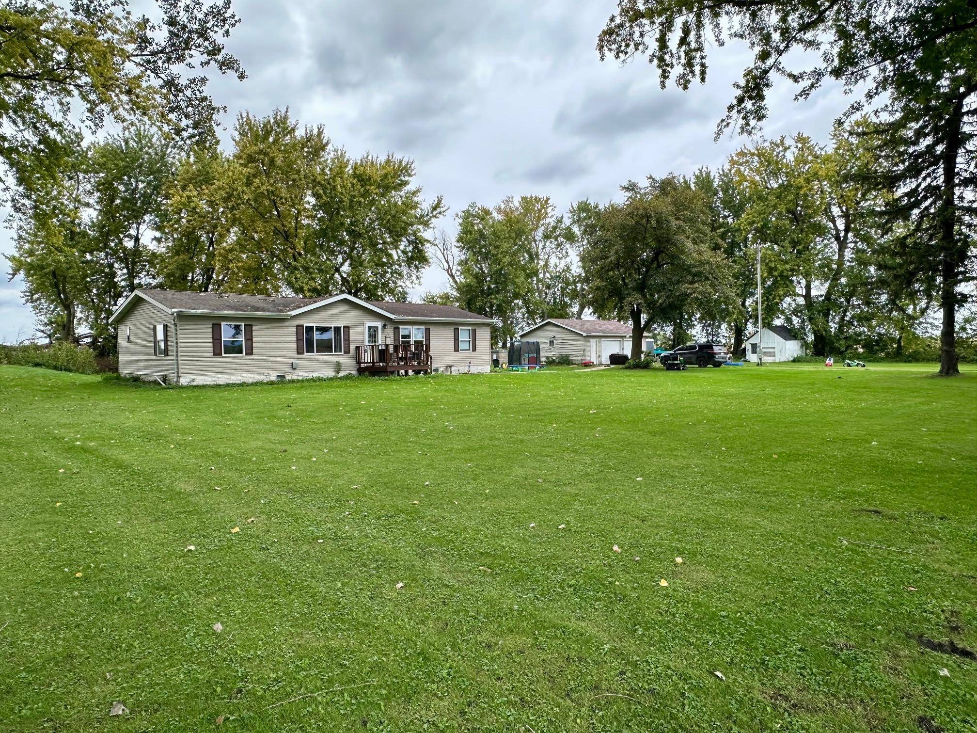 28529 825th AVE, Hollandale, MN 56045