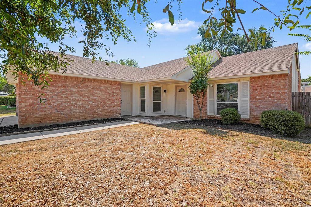 7116 Blackberry Drive, Arlington, TX 76016