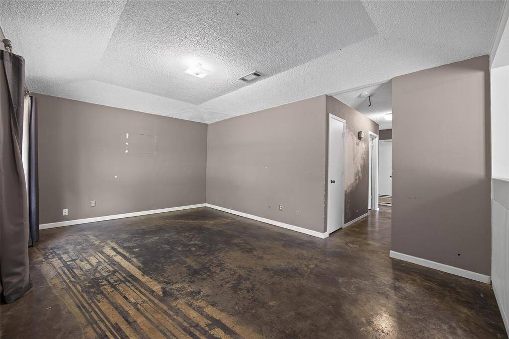 5211 Hideaway Court, Arlington, TX 76017