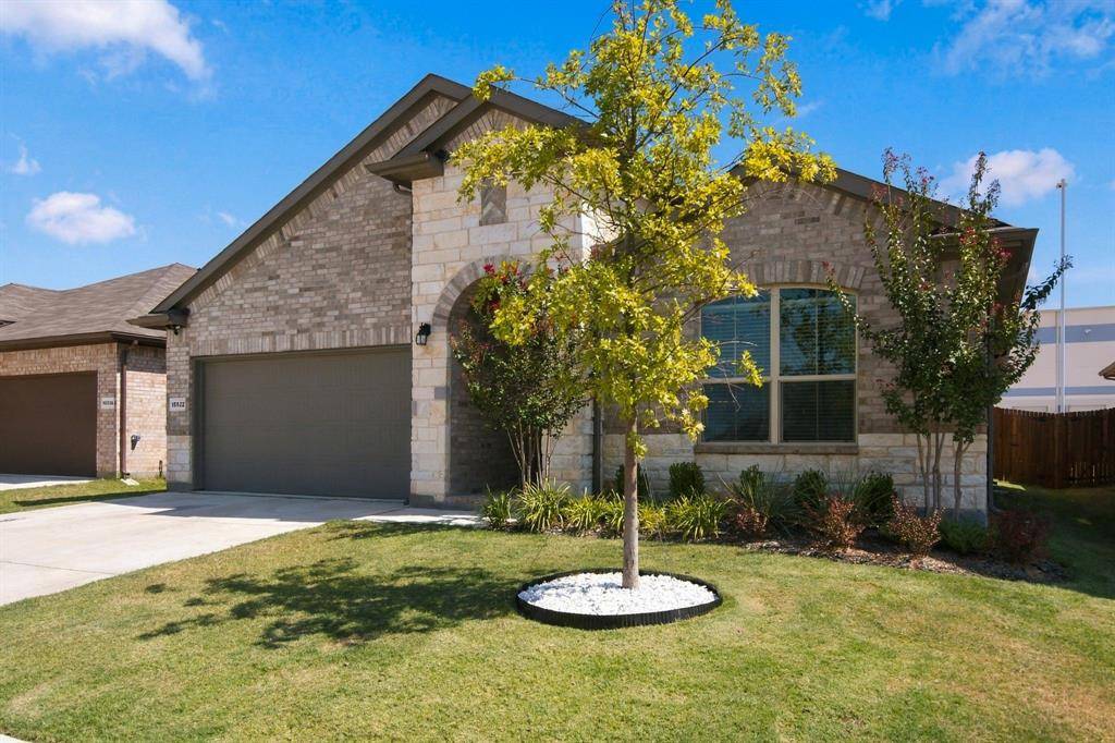 15532 Halstead Lane, Fort Worth, TX 76247