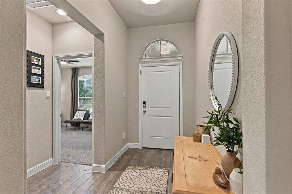 15532 Halstead Lane, Fort Worth, TX 76247